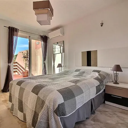 2231 - Amazing 3 Bedrooms With 3 Sunny Terraces Apartamento Casares