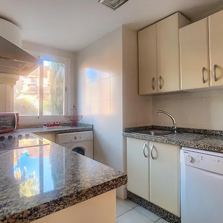 2231 - Amazing 3 Bedrooms With 3 Sunny Terraces Apartment